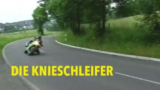 Motorrad-Raser filmen sich bei extremen Schräglagen