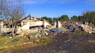 Росіяни вдарили ракетою по Сумах: вщент зруйнований житловий будинок, господарка в реанімації