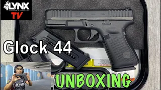 Lynx FA TV : Unboxing of the Glock 44 .22LR