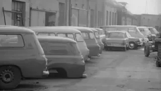 Služby za socializmu (1972)