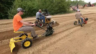 Endless Tread Mini Dozer With Grader Blade