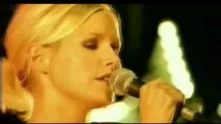 The Cardigans Live in Stockholm 1997 - Lovefool