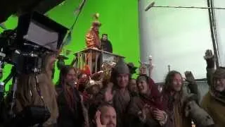 The Hobbit: The Desolation of Smaug Extended Edition - Lake-town Magic featurette - Official HD