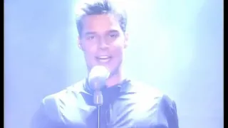 Ricky Martin           Livin La Vida Loca 1999