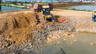 EP 2| Incredible Skill! Bulldozer SHANTUI Pushing Big Soil and Soil into Lake fill the Land with ...