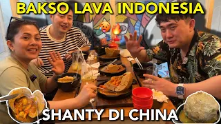 AKHIRNYA BISA MAKAN BAKSO LAVA JUMBO DENGAN KELUARGA CHINAKU DI INDONESIA, PEDASNYA TAK TERTOLONG🔥