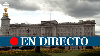DIRECTO LONDRES | Exterior del Palacio de Buckingham tras la muerte de Felipe de Edimburgo