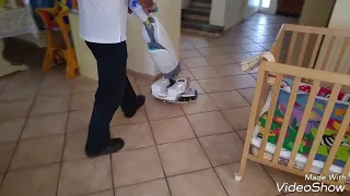 Работа поломоечной машины i-mop в домашних условиях