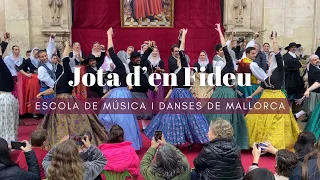 Jota d'en Fideu - Escola de Música i Danses de Mallorca - Plaça de Cort (31/12/23)