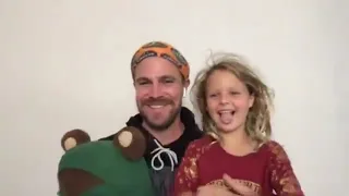 Stephen Amell -momentos pai e filha.......... dad and daughter moments   #stephenamell