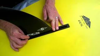How to attach the fin to your Stand Up Paddleboard (SUP)
