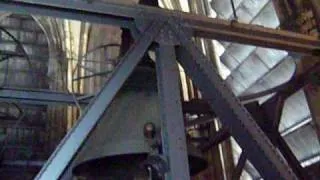 Kölner Dom, 12 Uhr Schlag der Turmuhr mit Dreikönigenglocke ( 3x3 Schläge Angelusgebet)
