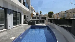 FANTASTIC VILLA IN TORRE DEL MORO/ AGUAS NUEVAS - TORREVIEJA