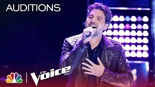 The Voice 2018 Blind Audition - Reid Umstattd: "Take Me to the Pilot"