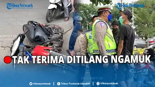 Tak Terima Ditilang, Pemuda ini Ngamuk hingga Rusak Motor #shorts #takterimaditilang