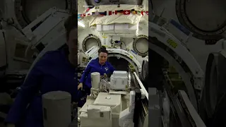 Работа на #МКС #shorts #iss #космос #cosmos #space #ОлегАртемьев