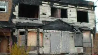 Detroit: A modern day ghost town (Michigan 2009)