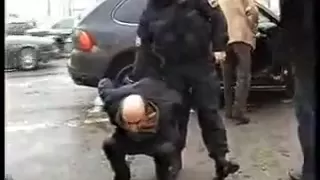 Russian SWAT capture Porsche with gangsters