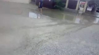 Потоп в Голубицкой вода по колено затопило все улицы