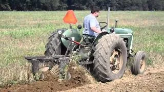 Oliver 550 plowing