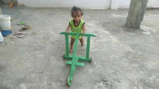 Wood Three wheel Walker for Childrens