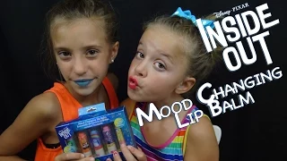 WE TRY MOOD COLOR CHANGING LIPSTICK!!