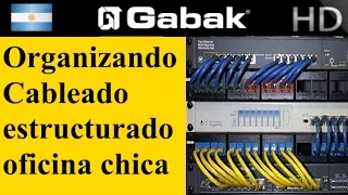 Instalación de rack puestos de trabajo y organización de cables de red