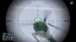 Derrubando helicoptero com sniper no GTA 5
