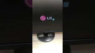 Монитор LG Flatron W2242S-BF