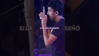 Y CÓMO OLVIDARTE si la vida me enseñó que VAS PRIMERO - Sebastian Yatra #comomirarte #sebastianyatra