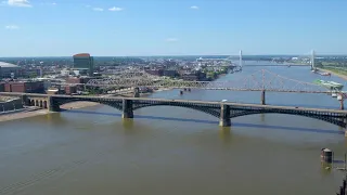 The Story Behind the Eads Bridge