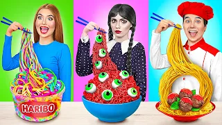 Кулинарный Челлендж: Уэнсдей Против Бабушки | Съедобная Битва от Jelly DO Challenge