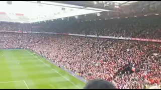 Manchester United fans welcome back Cristiano Ronaldo to Old Trafford - Viva Ronaldo chant