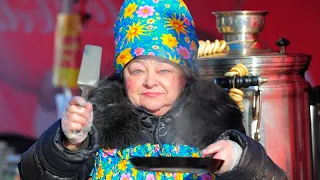К тёще на блины: россияне увеличили покупки для празднования Масленицы | пародия «Трава у Дома»
