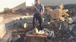 Basque wood splitting