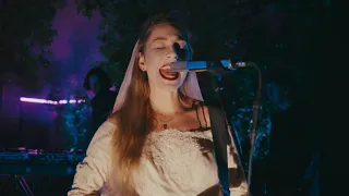 HAIM - 3AM (Late Night with Seth Meyers)