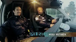 ENGLISH CAPTIONS Finnish police funny animal encounters - poliisi on eläinten ystävä - poliisit 2020