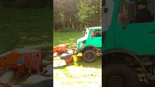 Unimog 1400 beim Mähen mit Kuhn