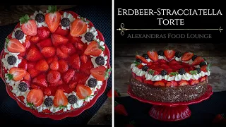 Erdbeer- Stracciatella Torte mit mega leckeren Biskuitboden/