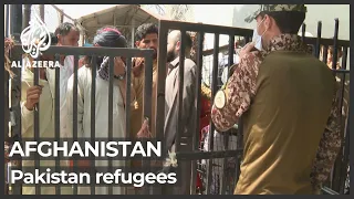 Afghan refugees urged to cross Pakistan land borders
