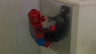 Spider-Man getting off the Symbiote (Lego Stop Motion)