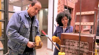 Preview: Doris Salcedo in Season 5 of Art21 "Art in the Twenty-First Century" (2009)