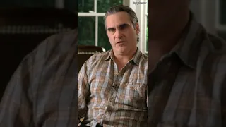 joaquin phoenix wearing river phoenix's shirt