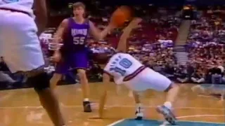 Jason Williams ANKLE BREAKER On Mike Bibby 1999