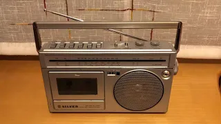 Radió SILVER RT1000, Funcionando en Fm y Om.