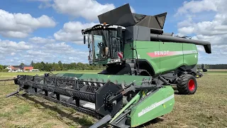 Köp Skördetröska Fendt 9490X band 30 ft power flow skärbord med rapsknivar och rapsskruv på Klaravik