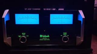 Mcintosh Mc452  in  Salamander Cabinet