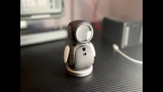 I made a cute mini desktop robot !