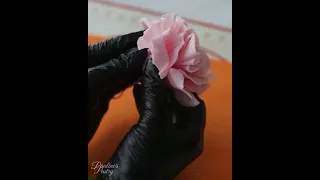 HOW TO MAKE FONDANT ICING FLOWERS?