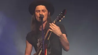 James Bay - Let it Go (09/30/16 - Radio City NY)